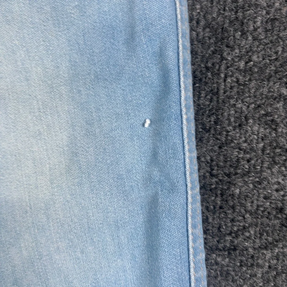 Levis these vntg